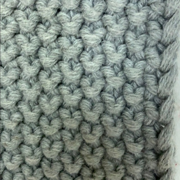 Scarf - Picture 2 of 4